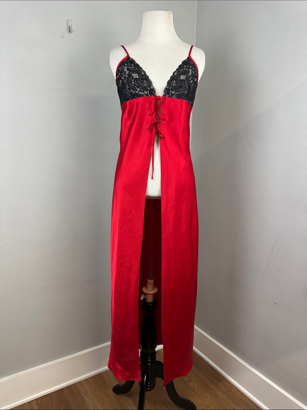 Fredricks Of Hollywood Open Front Red Satin Black Lace Maxi Nightgown/robe SzM